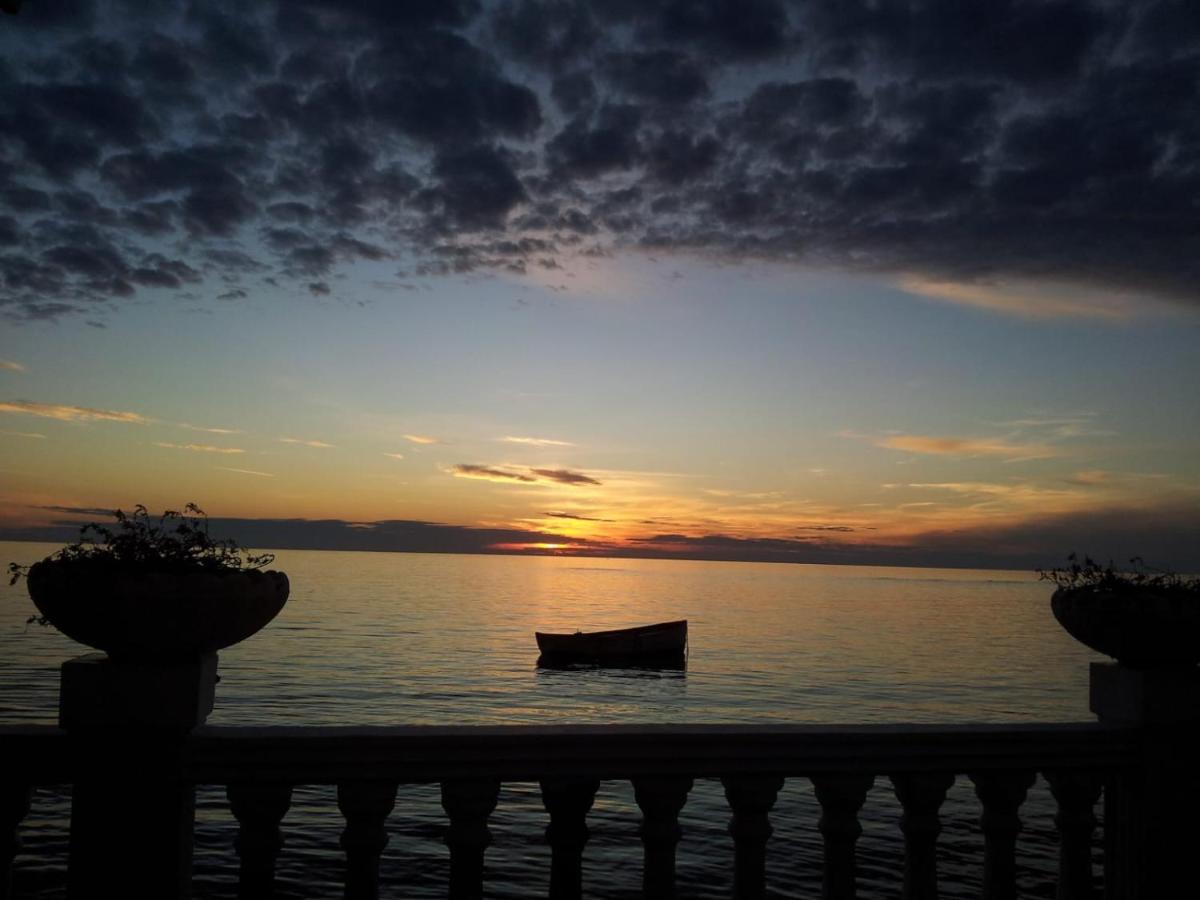 Durres City Apartment, City Center & Close To The Beach Extérieur photo